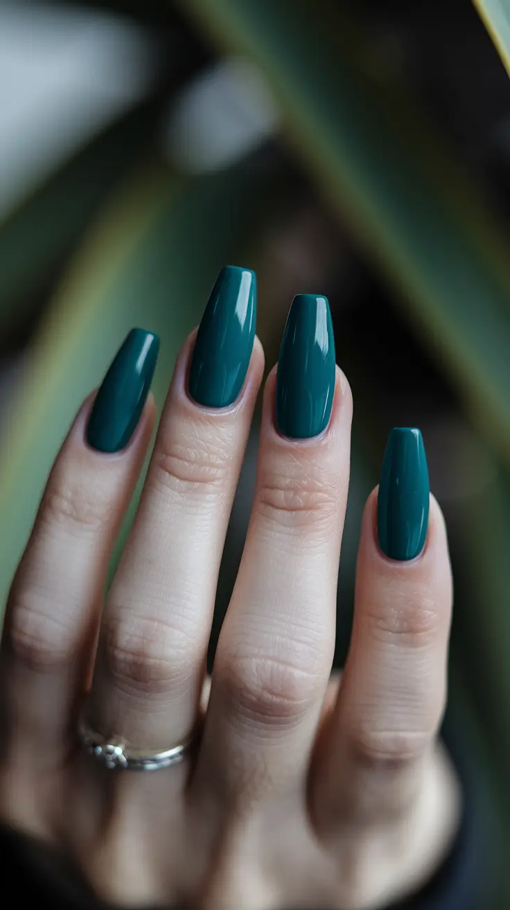 July Nails Color Ideas 2025 That Will Make You Obsessed With Summer Looks