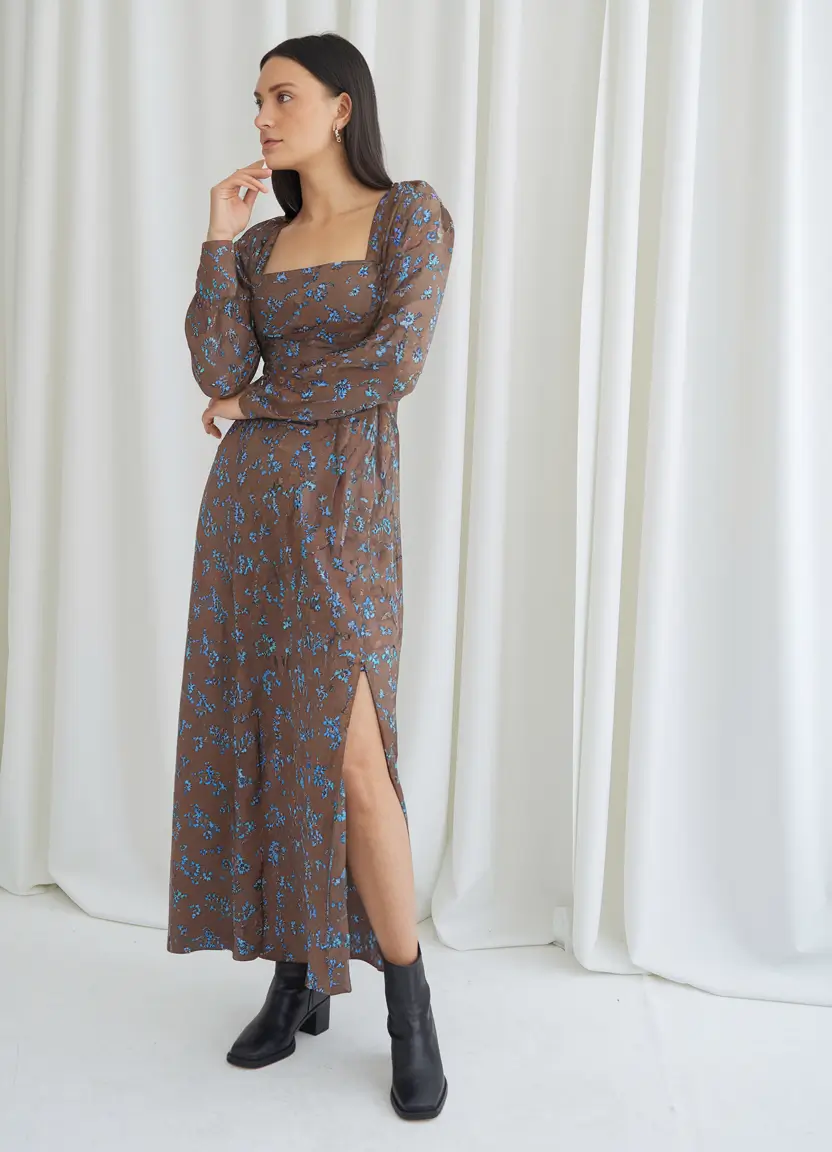 Early Fall outfits inspo for September 2025+Timeless Romance in a Printed Maxi Dress