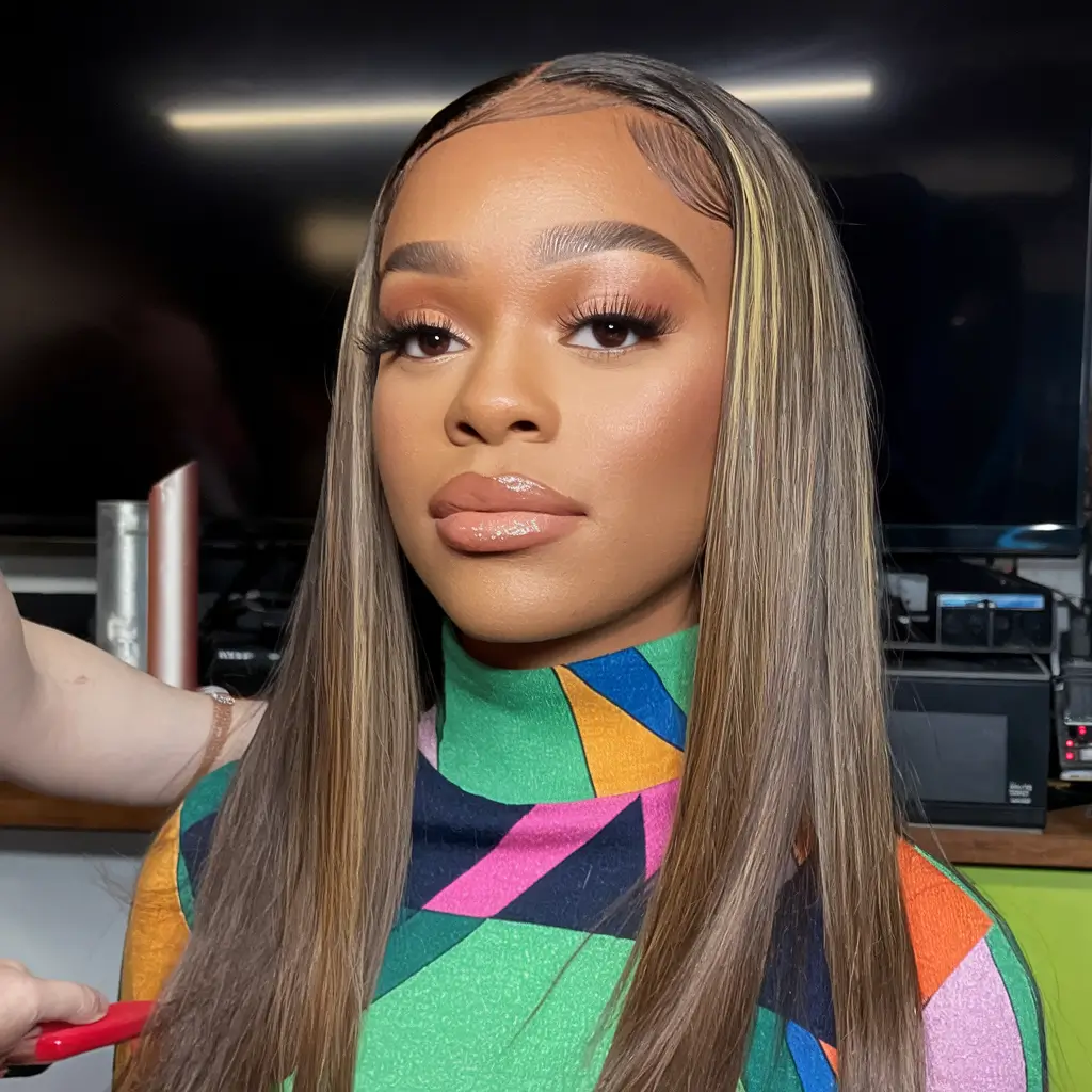 fall hair color for brown skin 2025 Sleek Panel Highlight with Edge