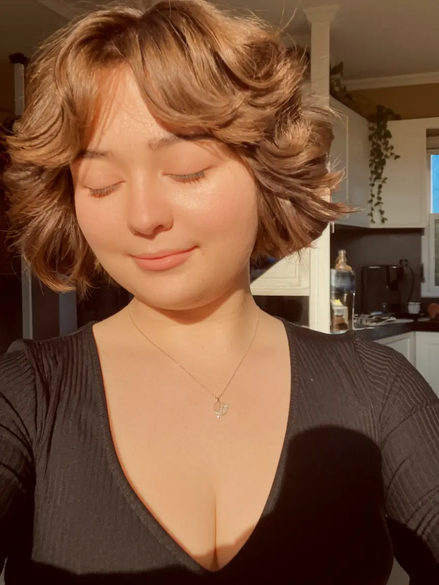 Fall haircut plus size women Retro Flicked Bob with Feathered Volume