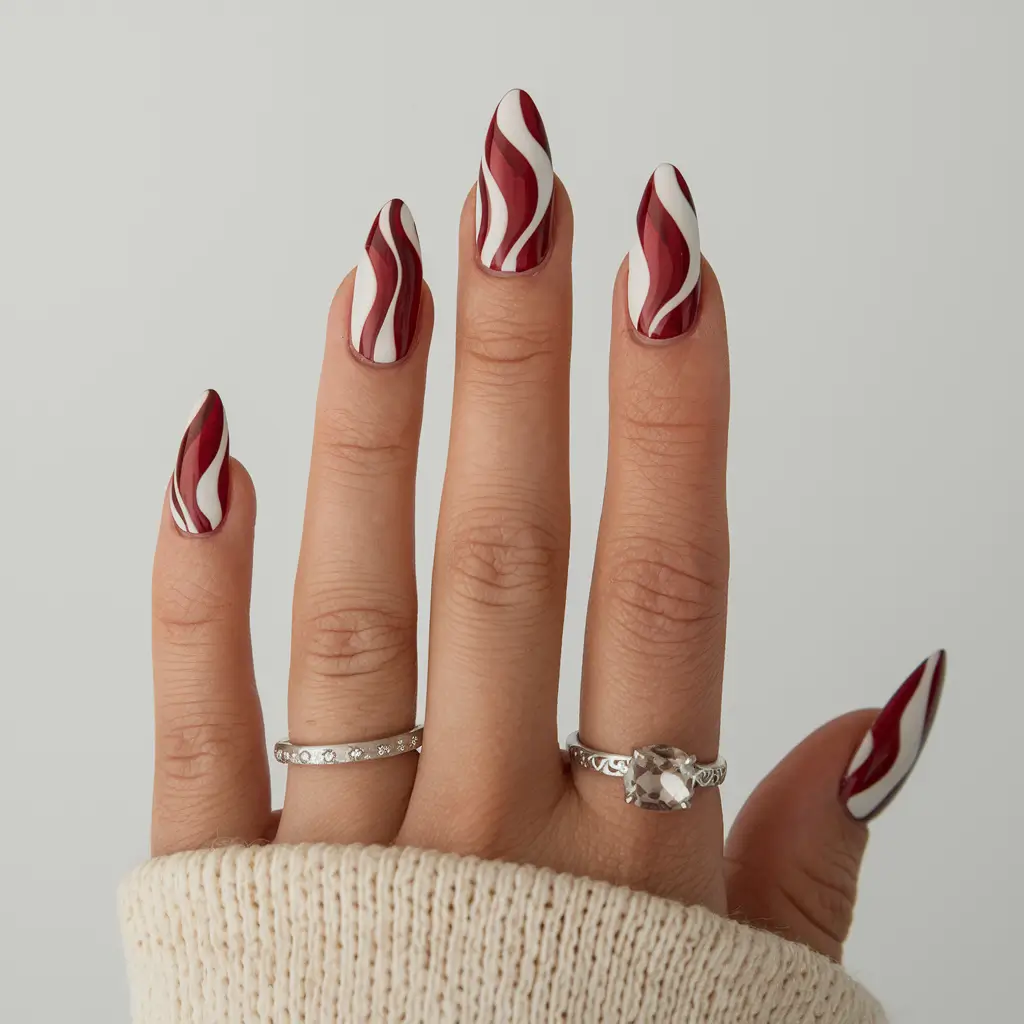 autumn-nails-colors-2025-burgundy-waves