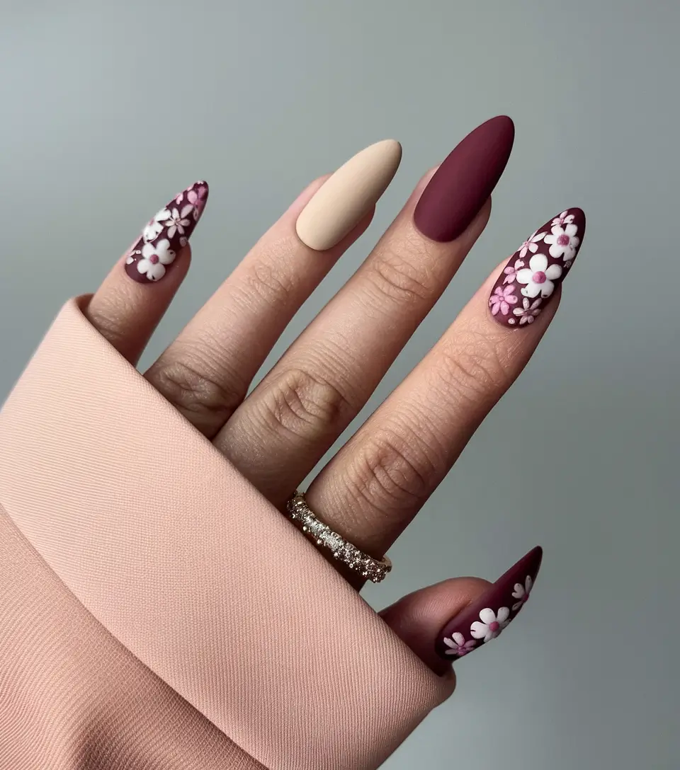 autumn-nails-colors-2025-burgundy-floral