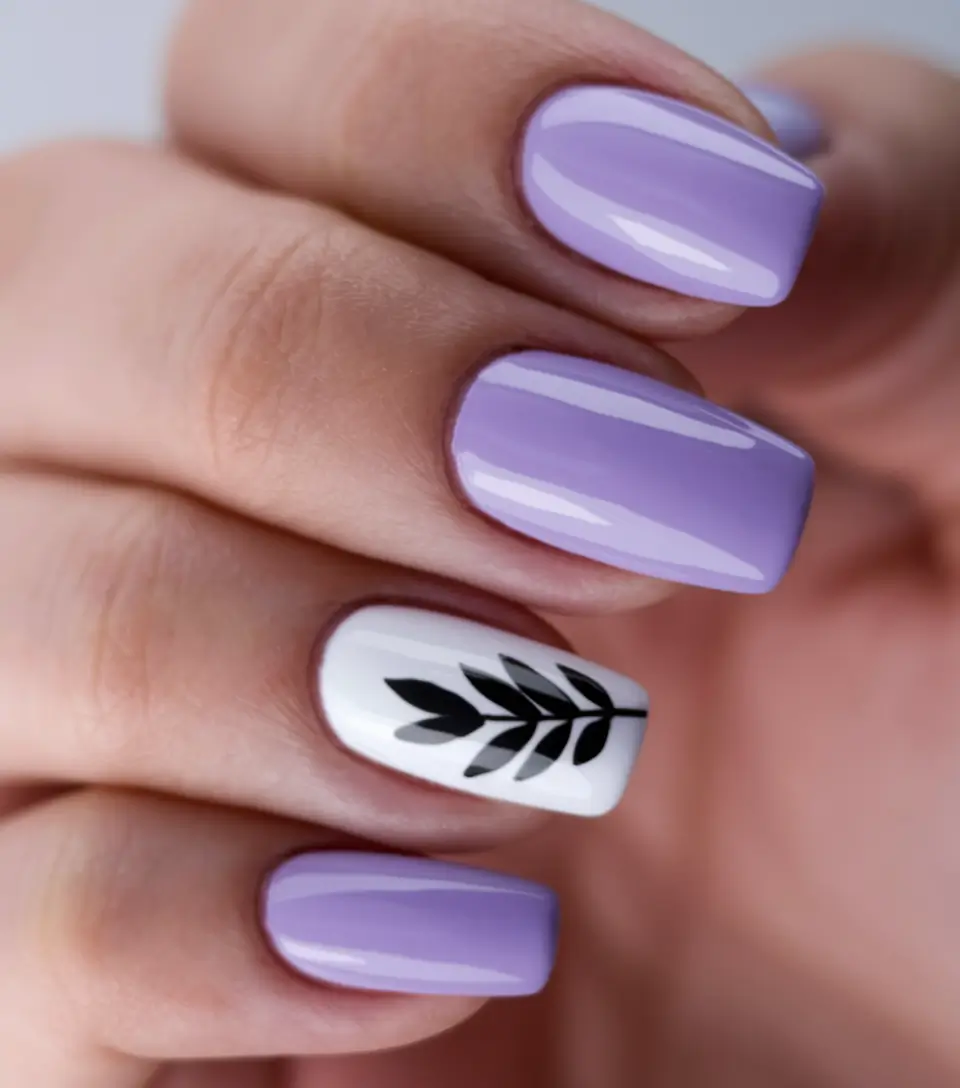autumn nails designs 2025 Soft Lilac Calm With Graphic Accent