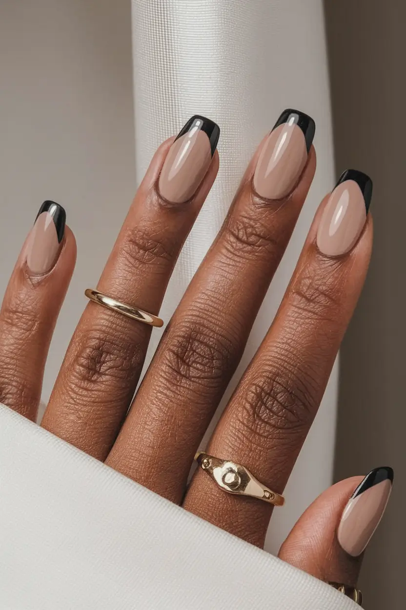 Fall French Tip Nails 2025 – Glossy Nude with Jet Black Tips