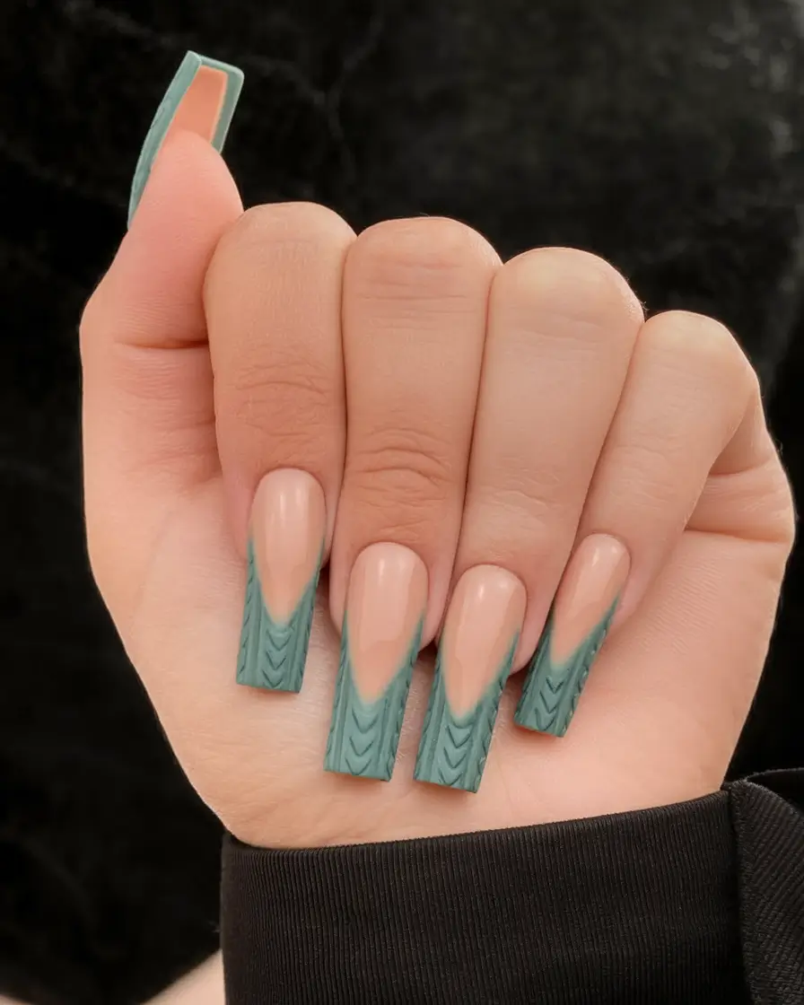 Fall French Tip Nails 2025: Classy & Trendy Designs for Every Shape