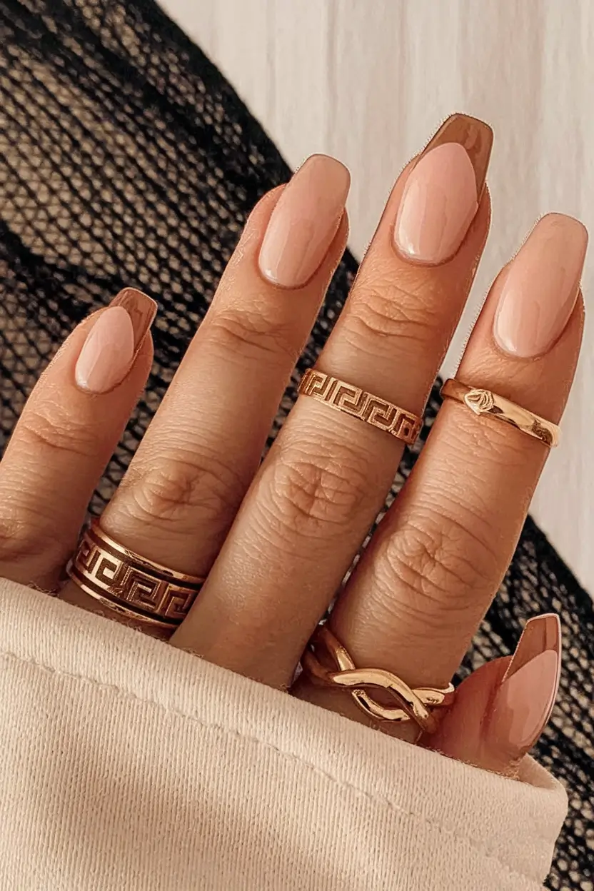 Fall French Tip Nails 2025 – Glossy Nude with Chocolate Edge