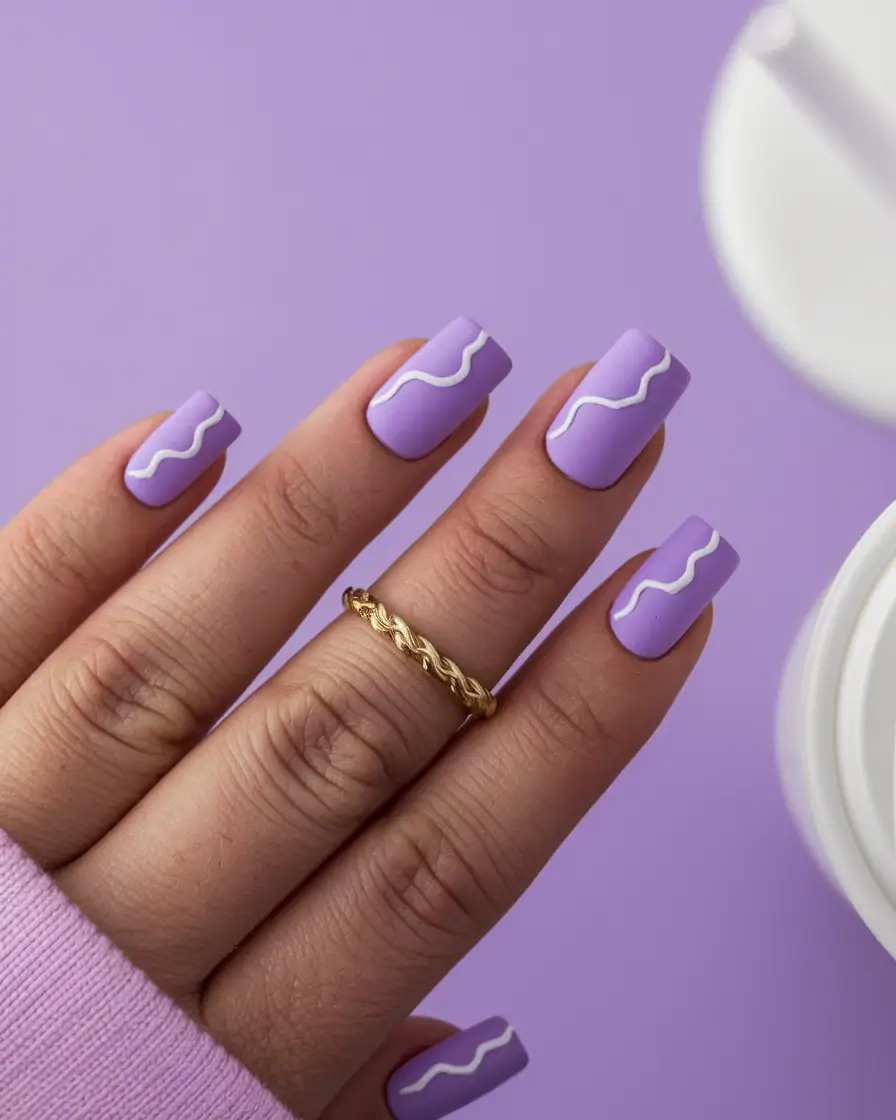 Fall Square Nails 2025 – Lavender Squiggles: Playful Minimal Art