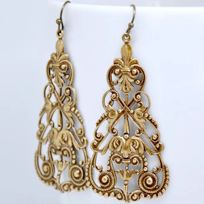 accessory Art Deco Victorian Filigree Dangle Earrings Etsy - SimpleSoulStudios $25
