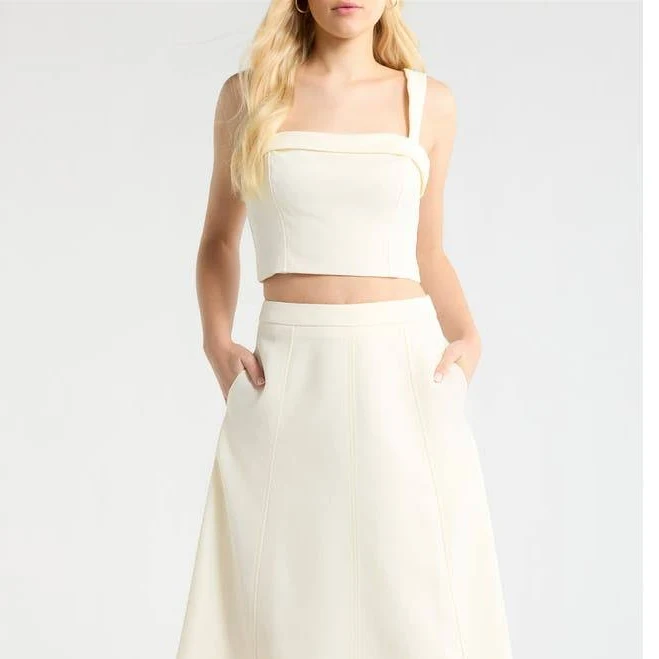 top Astr The Label Women's Kinslee Square Neck Cropped Top Nordstrom $59