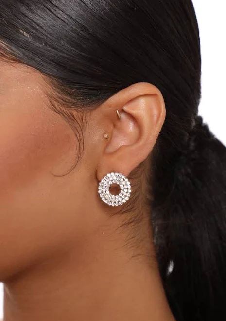 accessory Fashion Nova Aretes All About The Sparkle Stud Earrings Fashion Nova $9.99