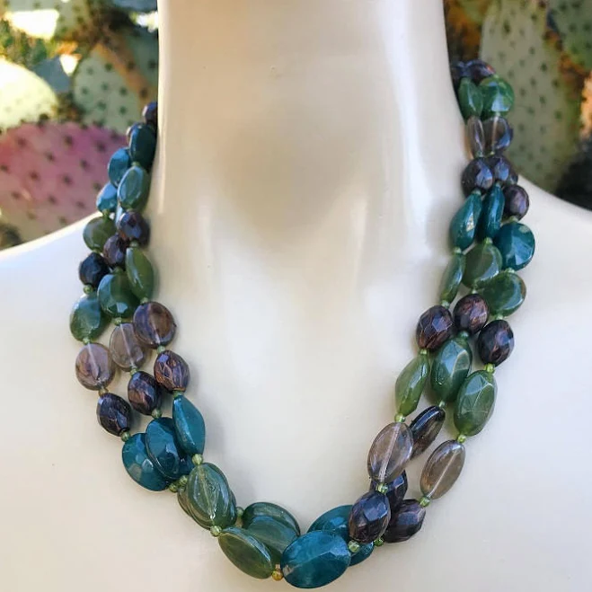 accessory Floral 3-Tiered Beaded Necklace Etsy - TimeInReverse $21