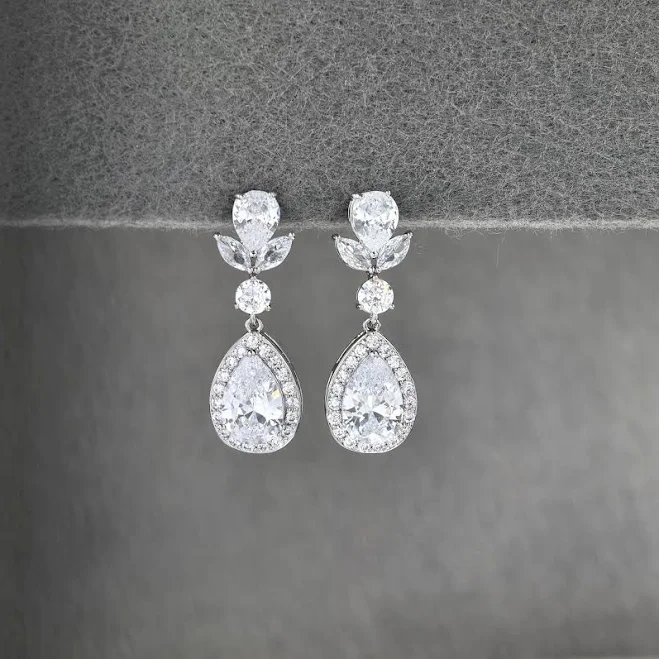 accessory Floral Crystal Teardrop Dangle Earrings Etsy - MeisBoutique $26.25