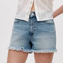 shorts H&M Ladies Frayed Denim Shorts H&M $24.99