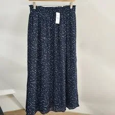 skirt NWT XS LOFT Navy Pleated Midi Skirt With White Polka Dots, Lined Poshmark $30