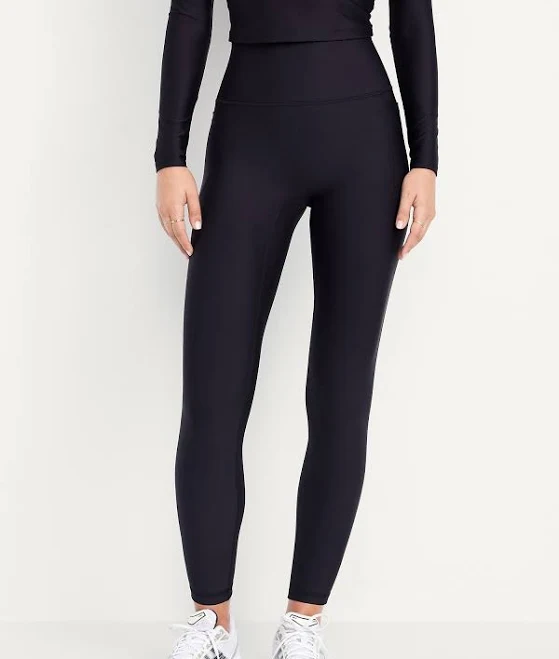 bottoms Old Navy Women's Extra-High Waisted Powersoft 7/8 Pocket Leggings Old Navy $23.99