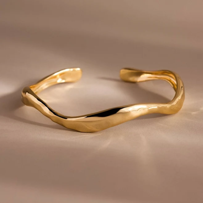 accessory Organic Wavy Cuff Bracelet in 18K Gold | Caitlyn Minimalist Caitlyn Minimalist $45