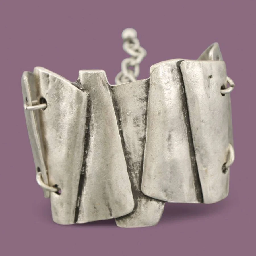 accessory Sculptural Folded-Link Silver Cuff Bracelet Cultural Elements $24