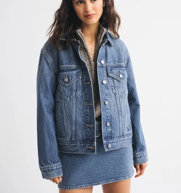 outerwear Women's Abercrombie & Fitch Easy Denim Trucker Jacket Wash Abercrombie & Fitch $100