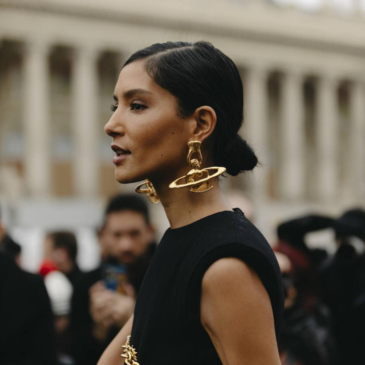 Side-Swept Low Bun on Fine Black Hair Side-Swept Low Bun on Fine Black Hair — Simple Hairstyles 2027