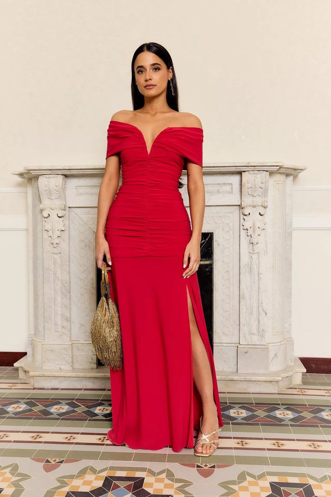 Vibrant Off-the-Shoulder Red Gown with High Slit Vibrant Off-the-Shoulder Red Gown with High Slit — Going Out Dresses 2027
