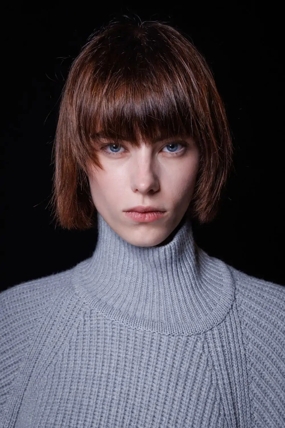 25 cortes de pelo corto a capas con flequillo: descubre el que más te favorece
