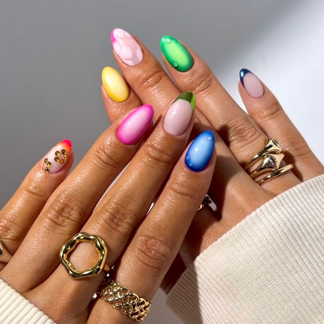 Medium Oval Aura French Tips Medium Oval Aura French Tips — Abstract Nails 2027