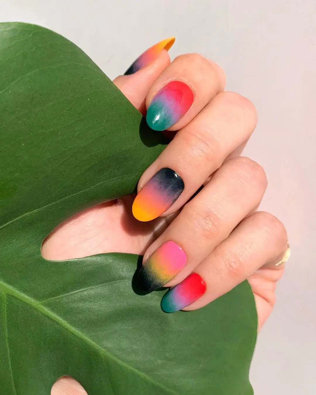 Multi Color Iridescent Aura Oval Nails — Aura Nails 2027