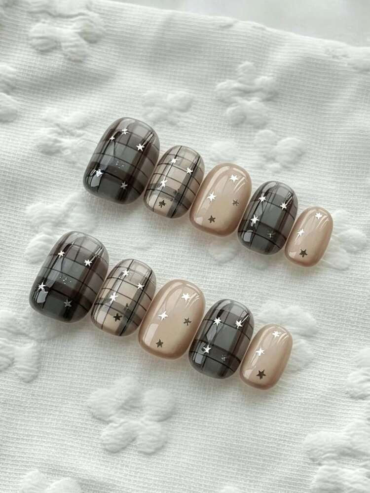 Neutral Brown And Grey Plaid Beige Base Visual Idea Neutral Brown And Grey Plaid Beige Base Visual Idea — Winter Round Nails 2027