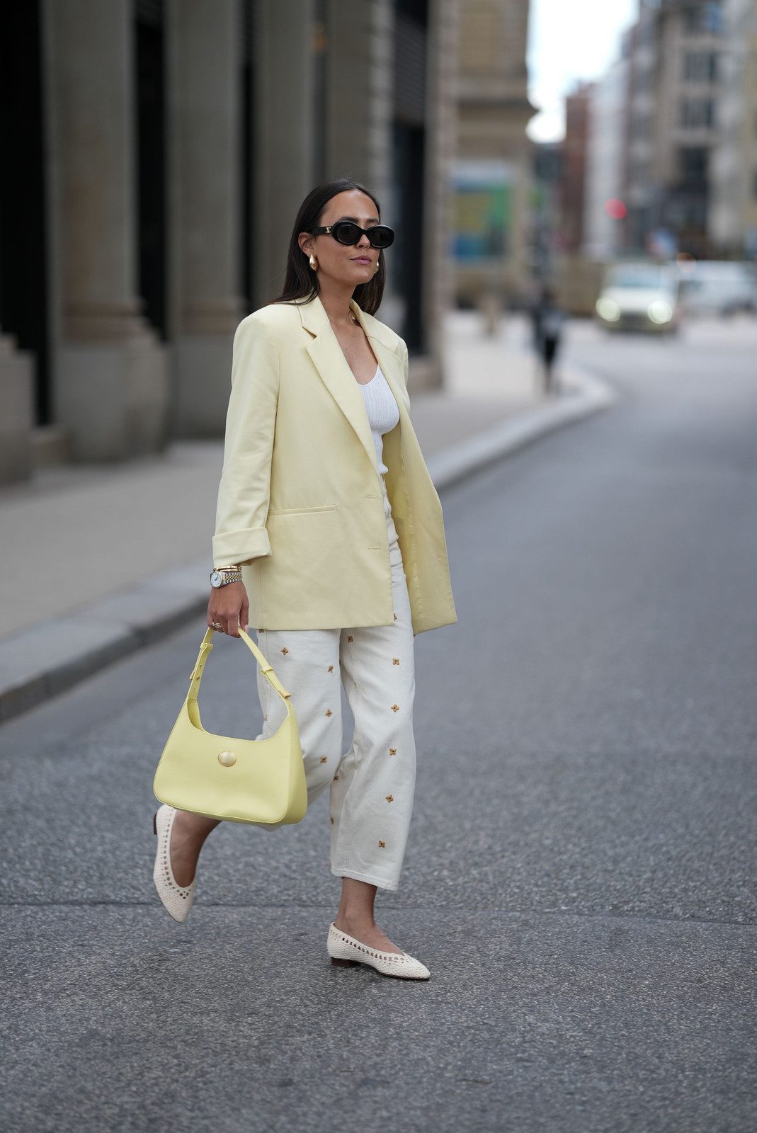 Oversized Pale Yellow Linen Blazer Outfit Oversized Pale Yellow Linen Blazer Outfit — Linen Outfits 2027