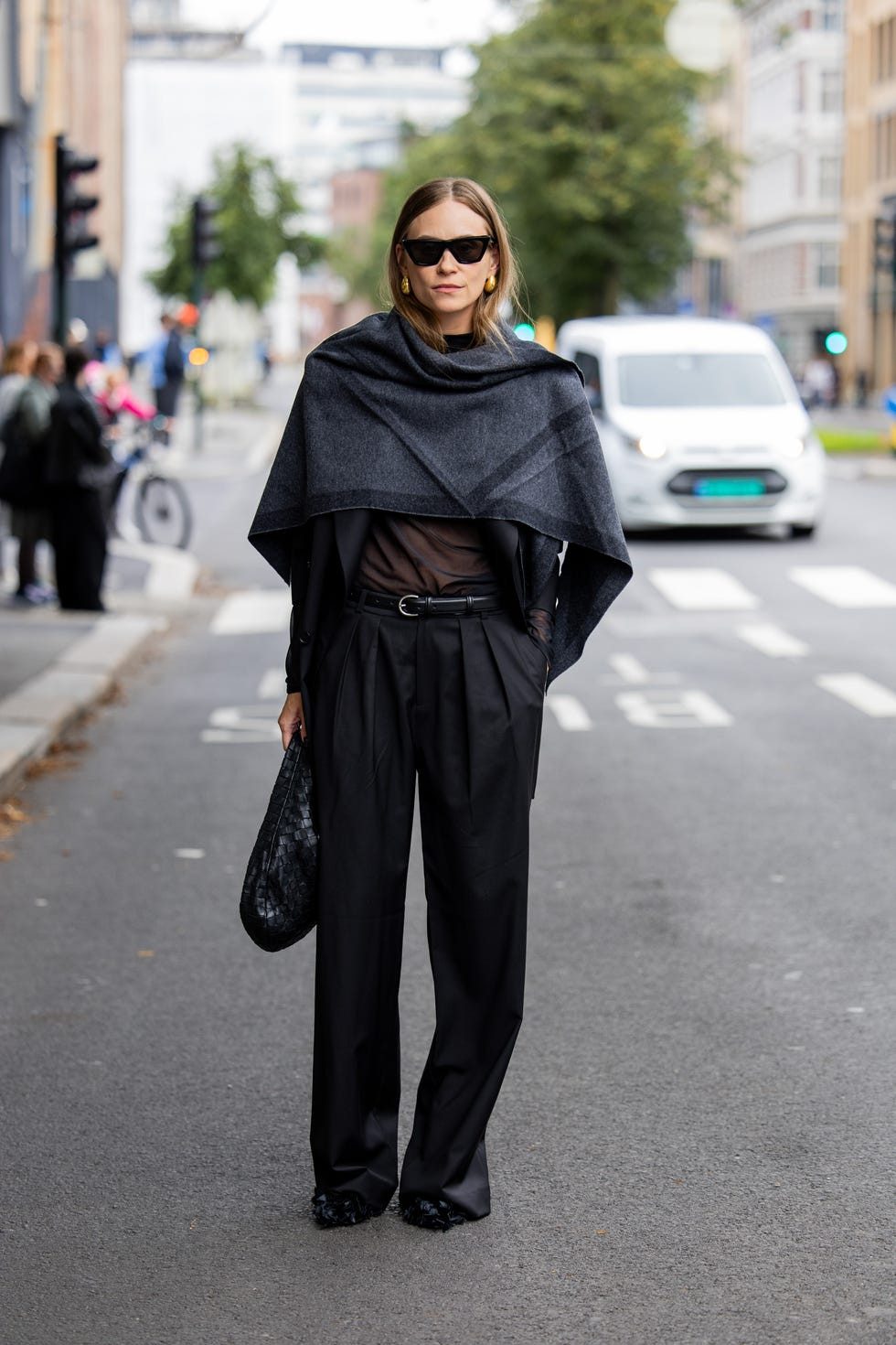 Polished Set: Navy Collared Shirt and Wide-Leg Pants Polished Set: Navy Collared Shirt and Wide-Leg Pants — Navy Blue Wide Leg Pants Outfits 2027