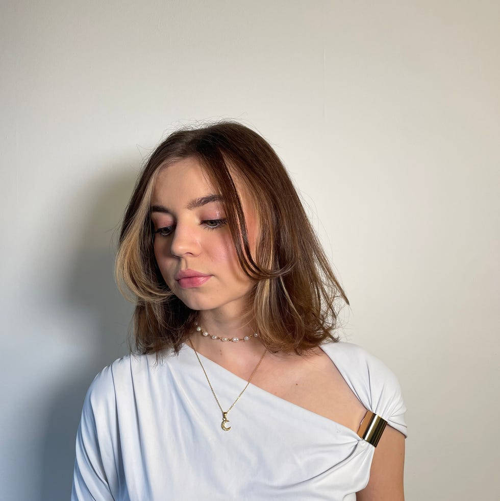 Dark Brown Base With Blonde Highlights Visual Idea Dark Brown Base With Blonde Highlights Visual Idea — Peekaboo Bob 2027