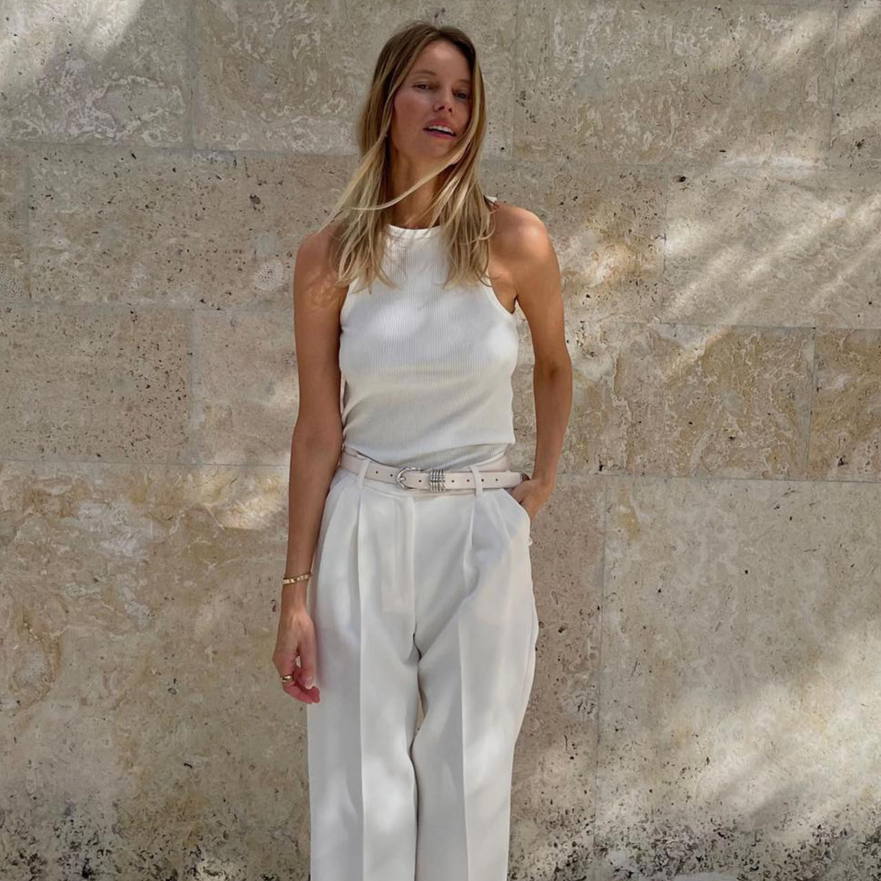 Sleeveless Ribbed Top Outfit Idea Sleeveless Ribbed Top Outfit Idea — Scandi Outfits 2027