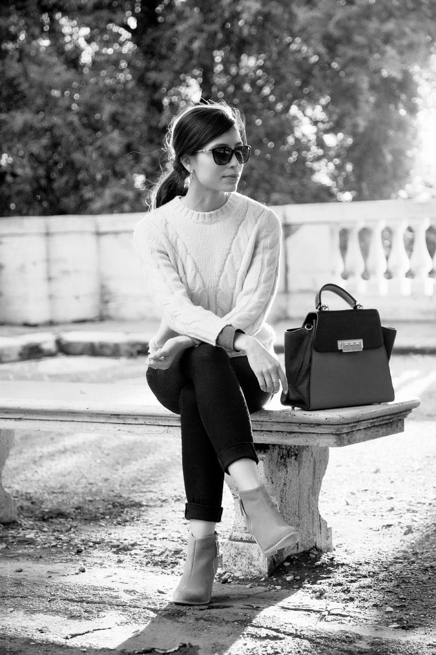 Cream Cable-Knit Sweater with Slim Jeans for Classic Casual Cream Cable-Knit Sweater with Slim Jeans for Classic Casual — Italy Outfits 2027