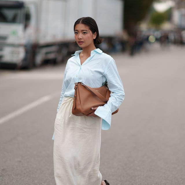 Light Blue Oversized Shirt with Cream Linen Maxi Skirt Light Blue Oversized Shirt with Cream Linen Maxi Skirt — Presentation Outfits 2027