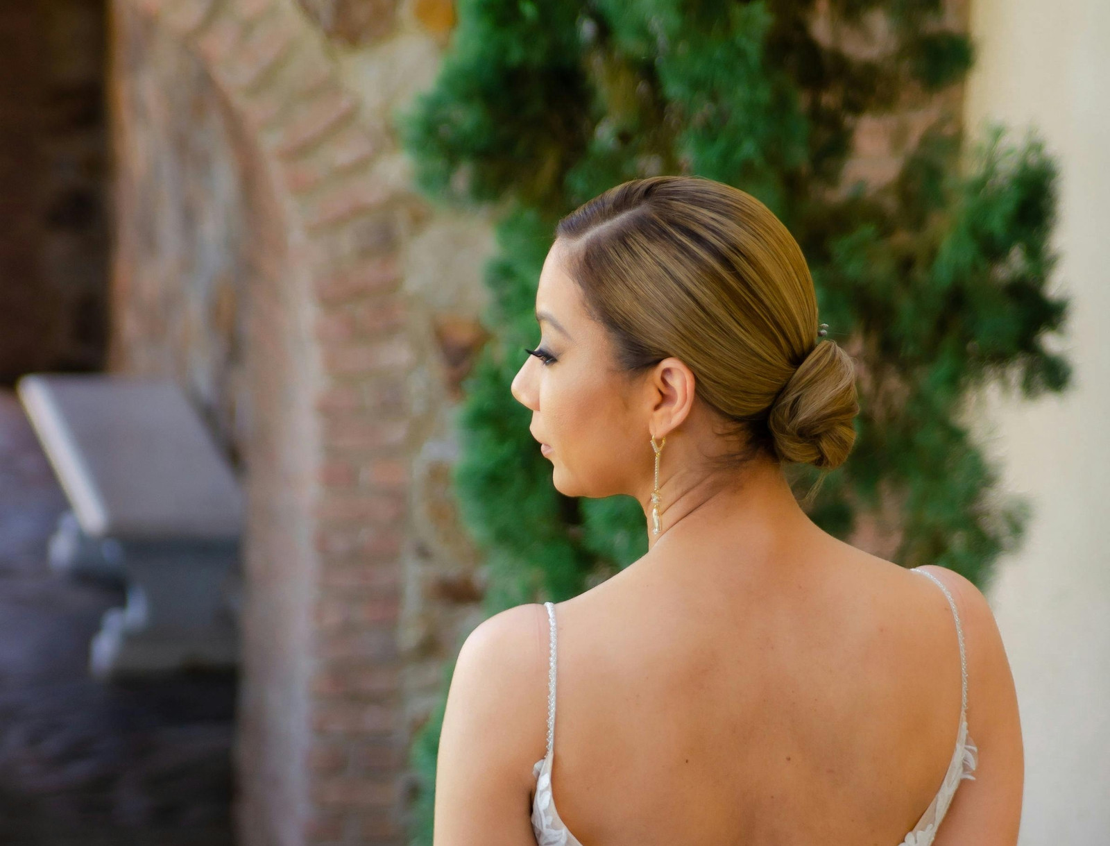 Chin-Length Visual Idea — Easy Updos 2027