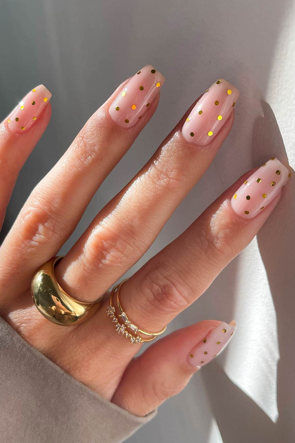 Uñas Navideñas 2026: Ideas Sencillas y Elegantes para Navidad