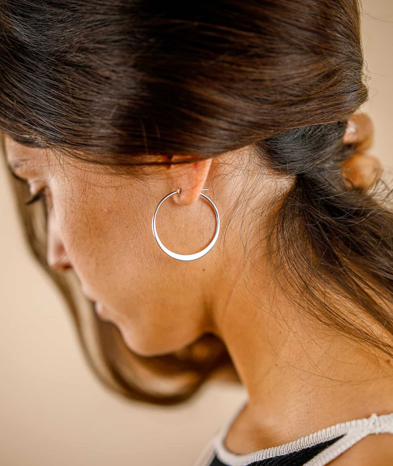 Flat Silver Hoops with Striped Top: Graphic Contrast Flat Silver Hoops with Striped Top: Graphic Contrast — Silver Hoops Outfits 2027