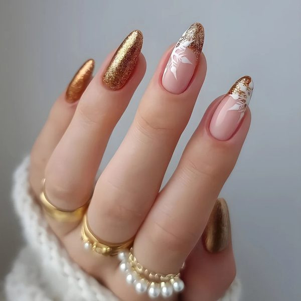 Long Nude with Gold Glitter Leaf Long Nude with Gold Glitter Leaf — Almond Press On Nails 2027