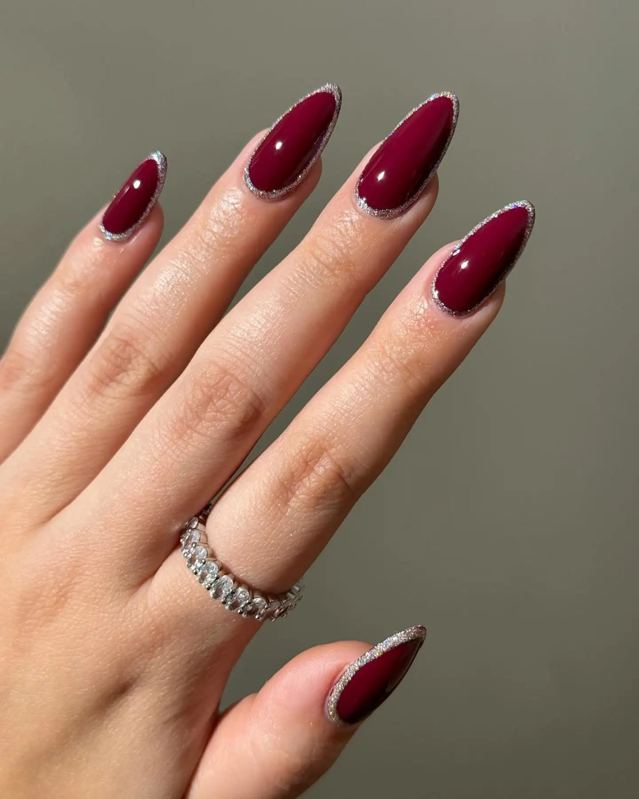 Burgundy Stiletto Metallic Silver Edge Nails Burgundy Stiletto Metallic Silver Edge Nails — Winter Red Nails 2027