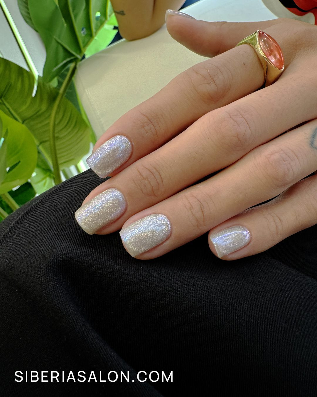 Good Visual Idea Good Visual Idea — Winter Round Nails 2027
