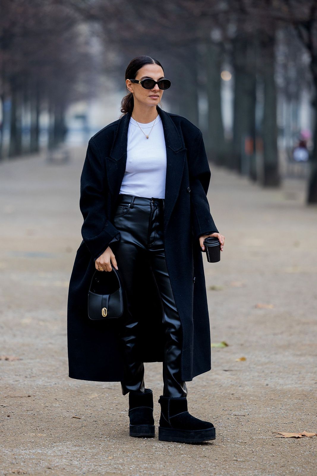 All-Black Ensemble with Faux Leather Pants and Platform Uggs All-Black Ensemble with Faux Leather Pants and Platform Uggs — Uggs Outfits 2027