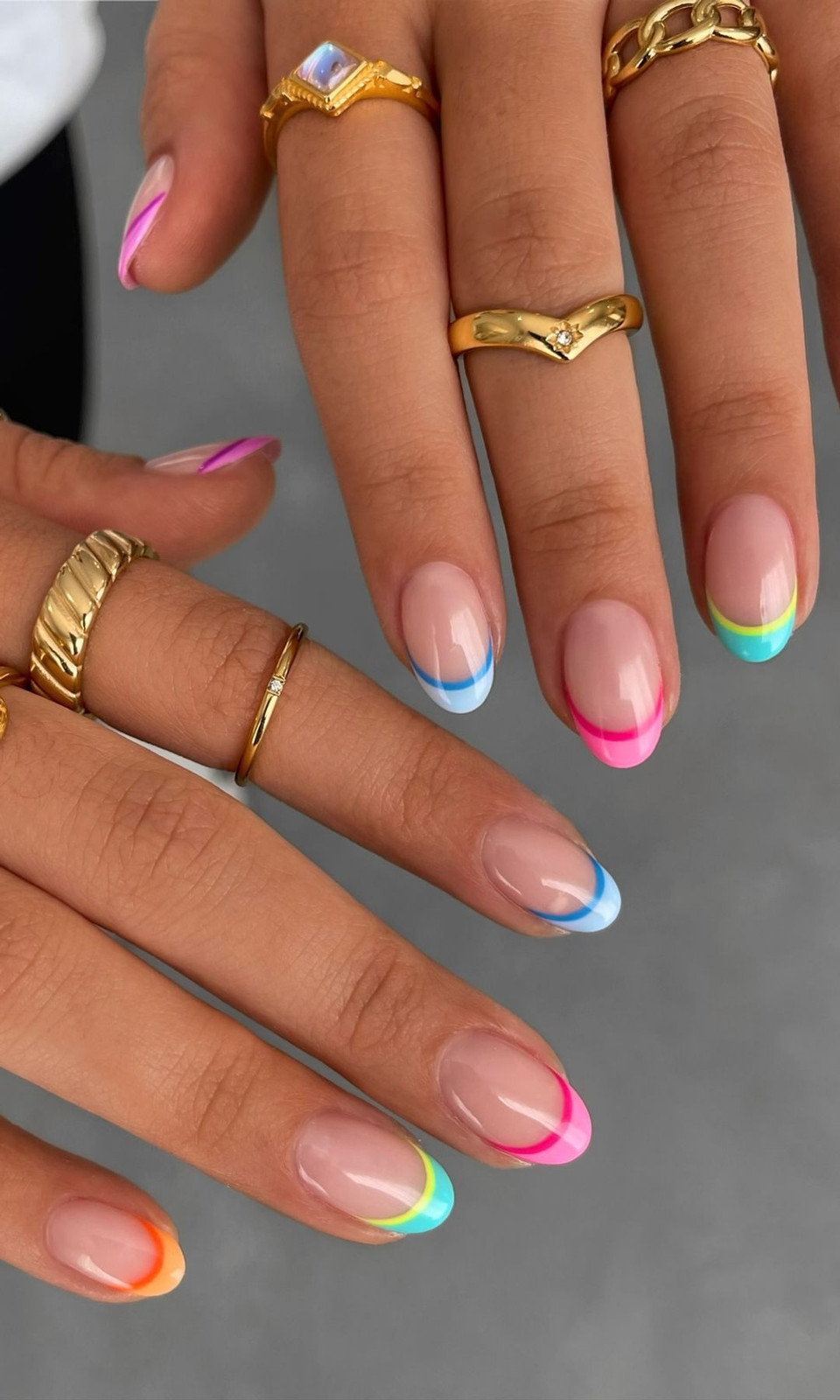 Visual Idea Visual Idea — Summer French Tip Nails 2027