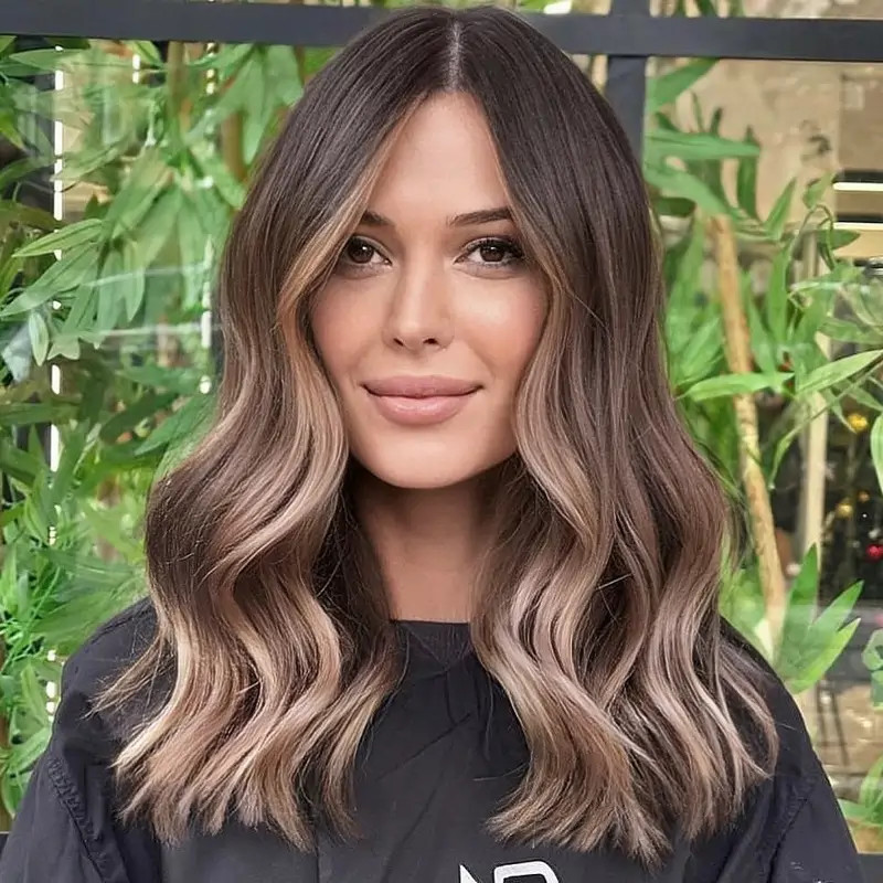 Si te quieres cortar el pelo en marzo estos son los 5 cortes de pelo de media melena con mechas balayage más favorecedores
