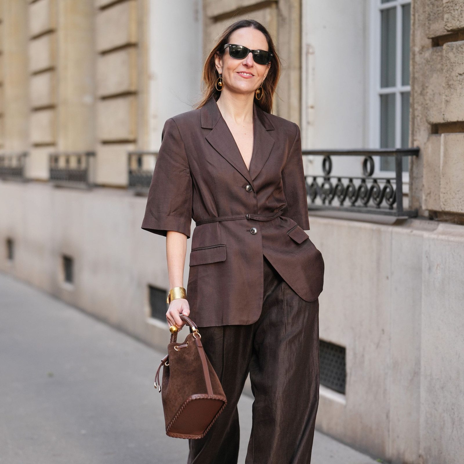 Relaxed Linen Blazer and Wide-Leg Pants for a Chic Look Relaxed Linen Blazer and Wide-Leg Pants for a Chic Look — Outfits 2027 for Short Women