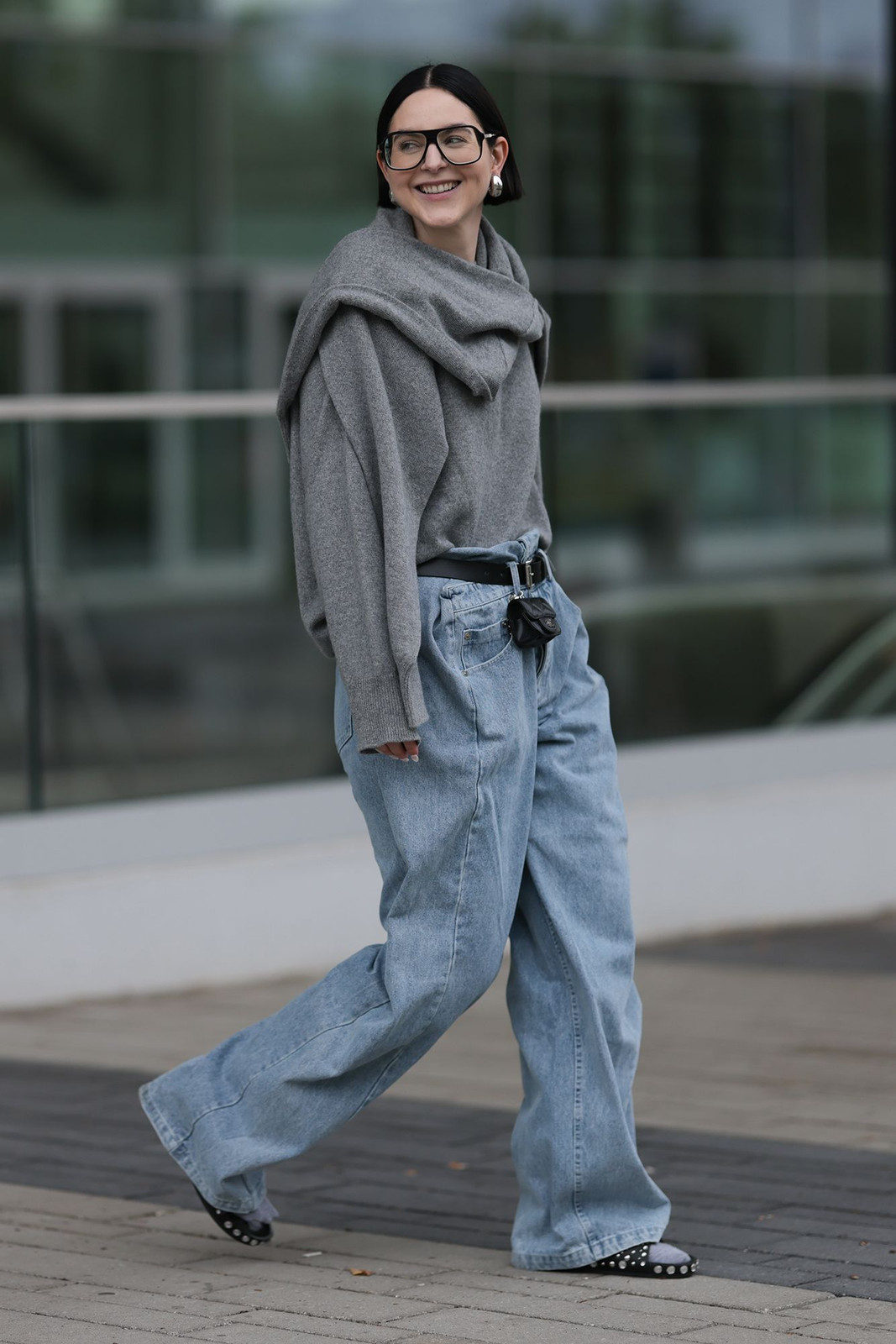 Oversized Grey Draped Neck Sweater with Light Blue Baggy Jeans Oversized Grey Draped Neck Sweater with Light Blue Baggy Jeans — Sweater and Jeans Outfits 2027