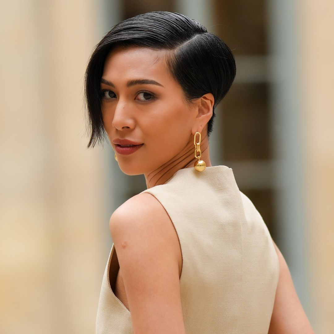 Asymmetrical Bob With Side-Swept Bangs Asymmetrical Bob With Side-Swept Bangs — Aesthetic Hairstyles 2027