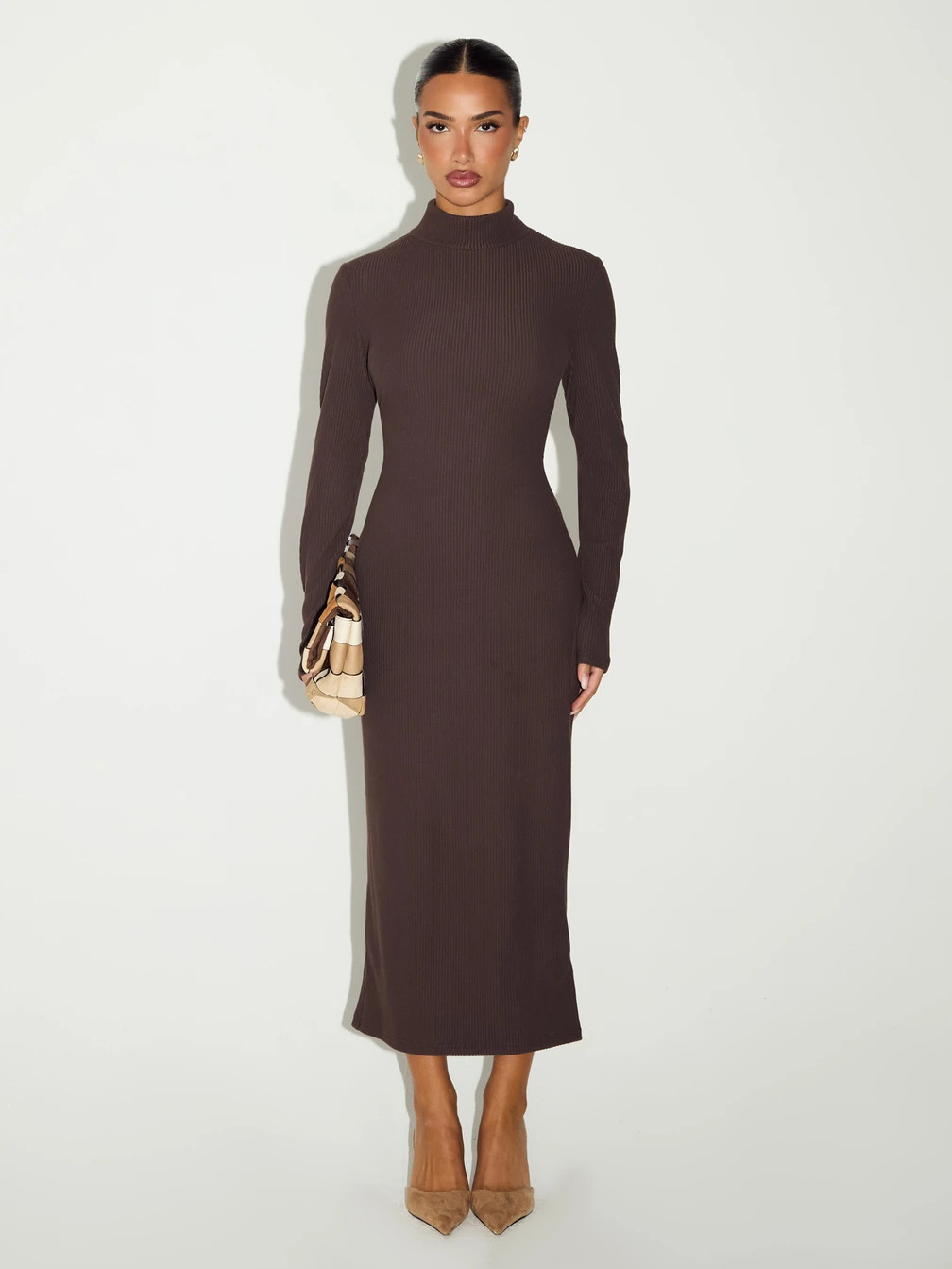 Ribbed Knit Midi Dress for Sophisticated Casual Ribbed Knit Midi Dress for Sophisticated Casual — Casual Thanksgiving Outfits 2026