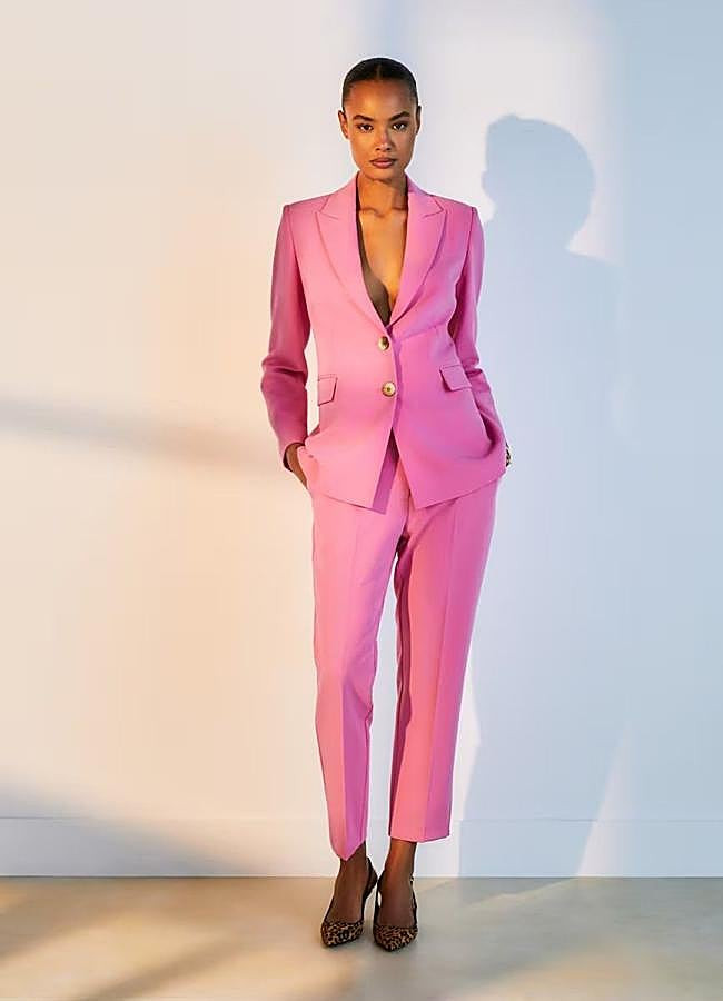 Sharp Pink Suit for Business Casual — Blush Outfits 2027