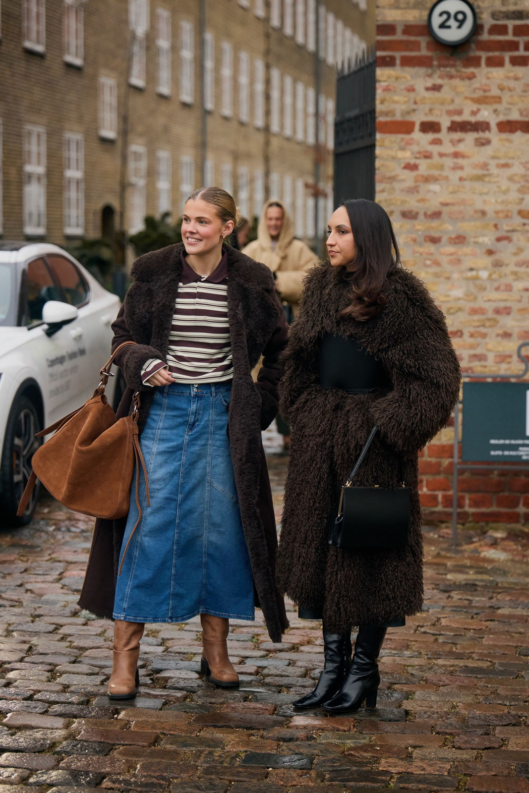 Oversized Brown Blazer and Lime Green Heels for a Bold Contrast Oversized Brown Blazer and Lime Green Heels for a Bold Contrast — Scandi Outfits 2027