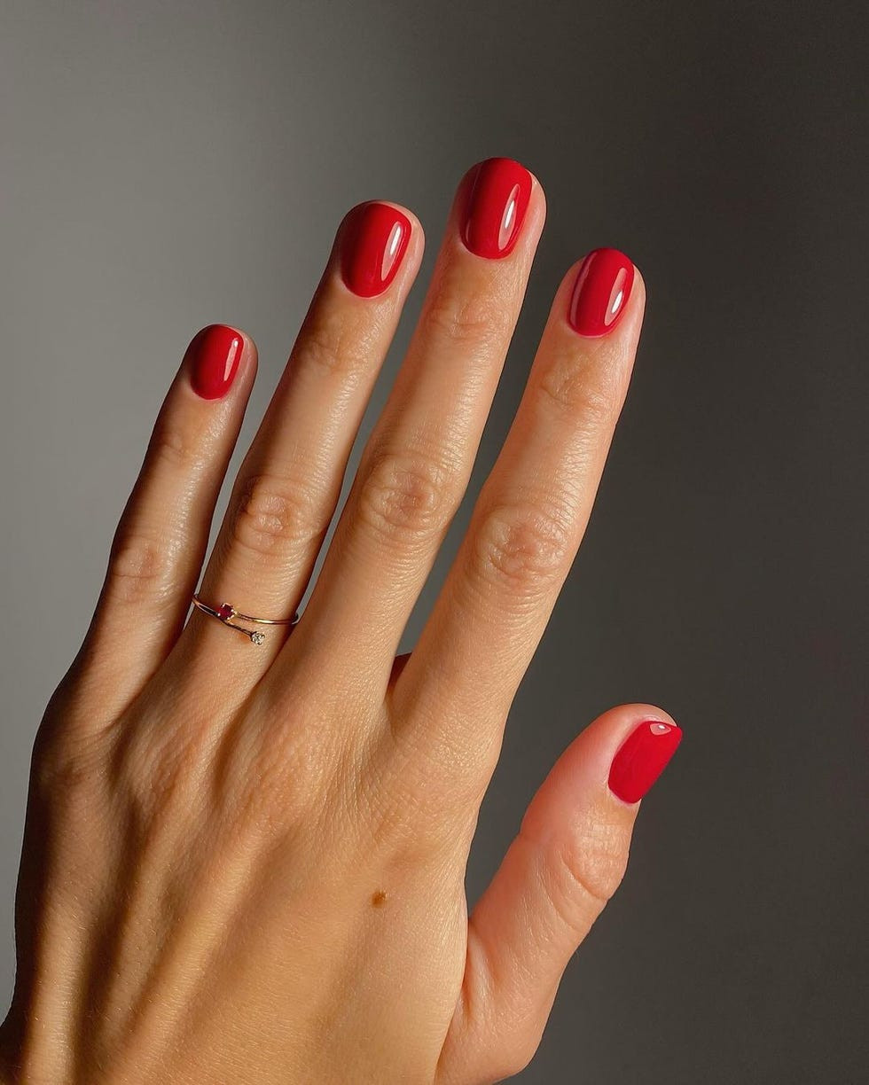 Winter Holiday Visual Idea Winter Holiday Visual Idea — Short Winter Nails 2027